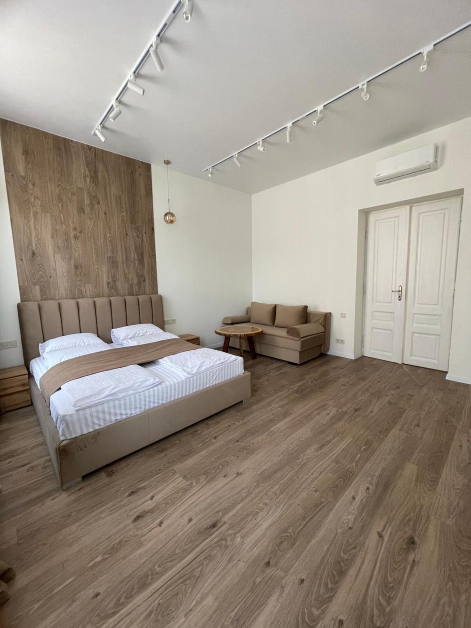 Apartamento Тиктора, 3 Центр Leópolis Exterior foto